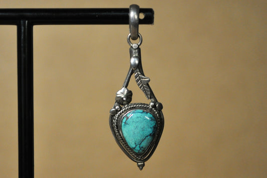 Sterling Silver Floral Teardrop Cut Turquoise Pendant - Tested Sterling Silver - Authentic Native Jewelry - Twisted Rope Bezel