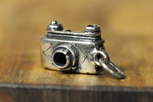 Vintage Sterling Articulating Camera Charm - Stamped and Tested Sterling Silver - Moveable Charms - Spotted Triangle Inside