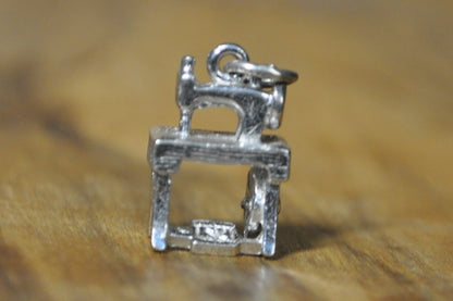 Danecraft Sterling Sewing Machine Charm - Stamped and Tested Sterling Silver - Accurate Antique Sewing Machine