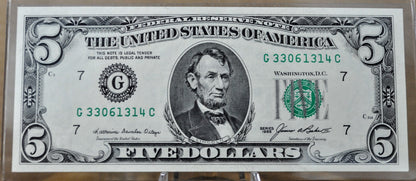 1985 US Federal Reserve 5 Dollar Note - Chicago (G) - Uncirculated (UNC) Grade - 1985 Green Seal Five Dollar Note - Fr.1978-G