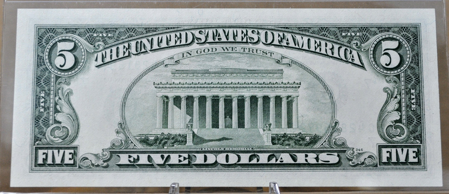 1985 US Federal Reserve 5 Dollar Note - Chicago (G) - Uncirculated (UNC) Grade - 1985 Green Seal Five Dollar Note - Fr.1978-G