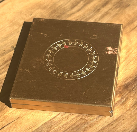 Vintage Brass Photo Wallet Holder - Gold-Toned Photo Compact Case