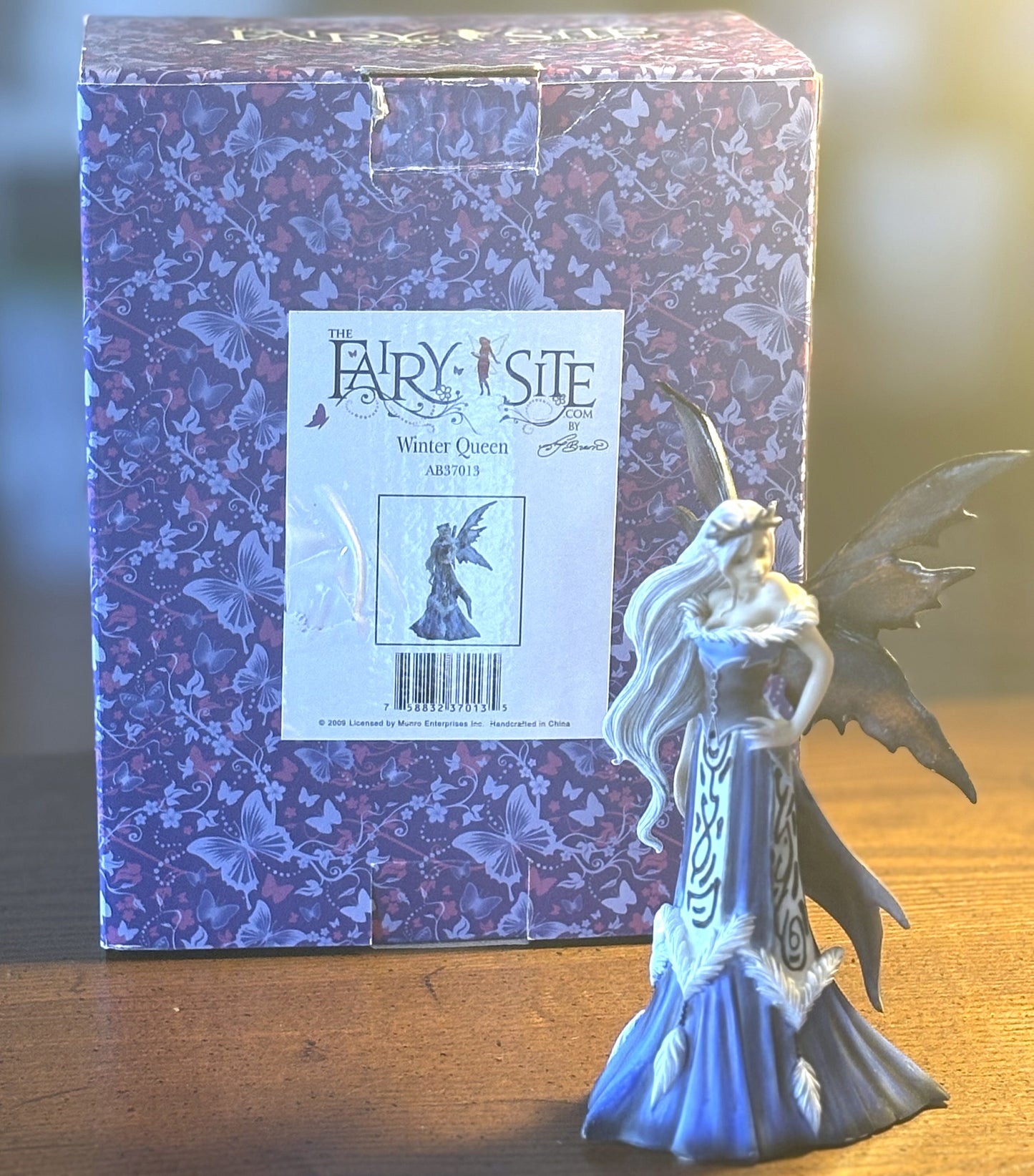 Winter Queen Fairy AB37013 Figurine - 2009 TheFairySite.Com Winter Queen - Antique Handmade Winter Queen Fairy Figurine