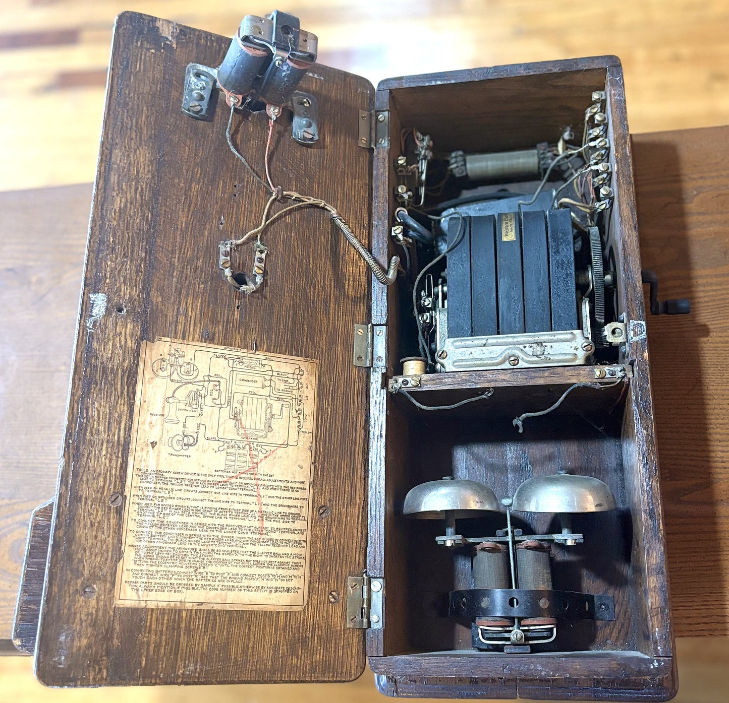 Antique 1911 Series 317 Western Electric Oak Wall-Mounted Phone - Western Electric 1911 Vintage Wall Mounted Phone Series 317