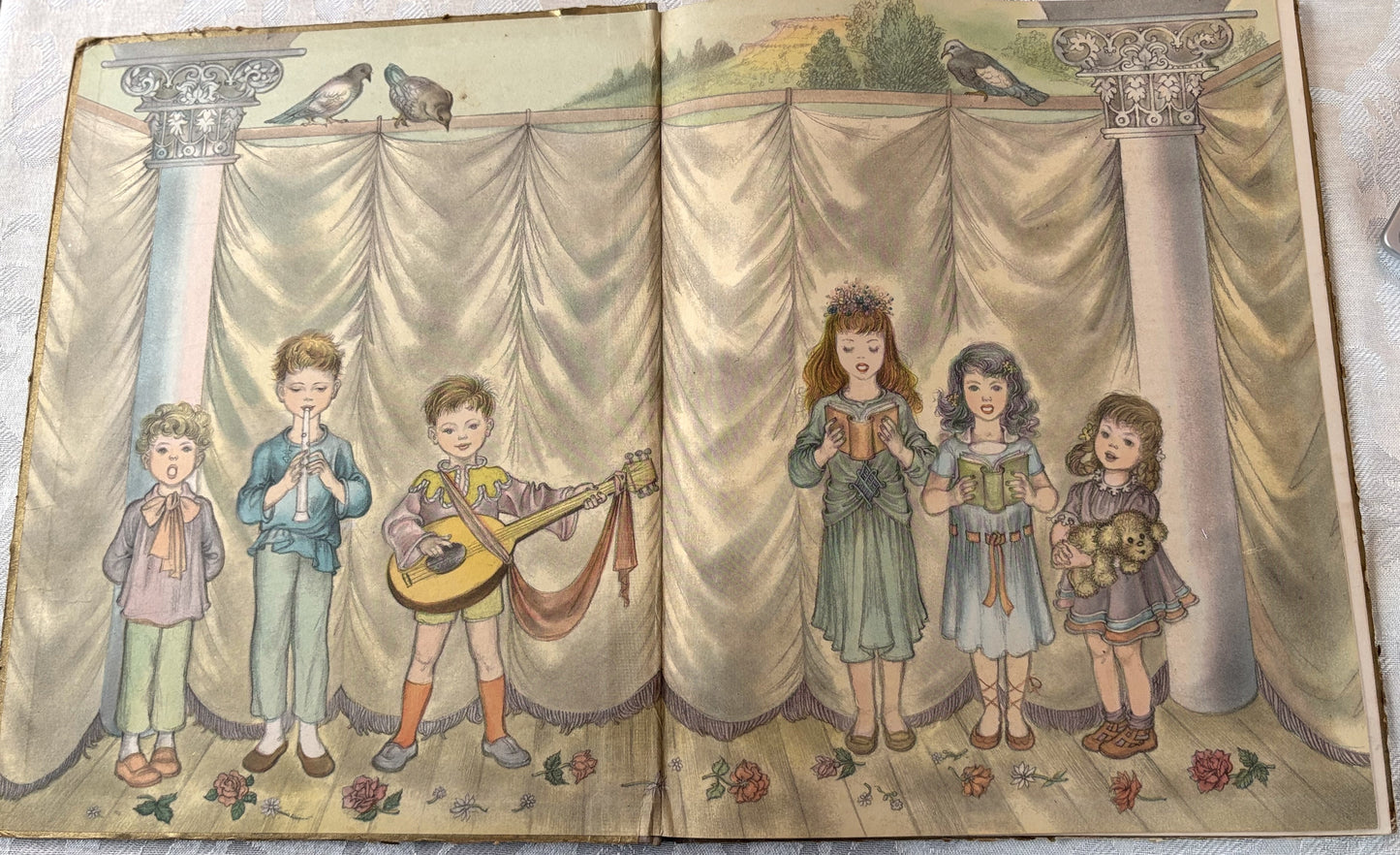 A Child's Book of Hymns 1945 Masha Illustrated Vintage Hardcover Book - Masha 1945 A Child's Book of Hymns Vintage Religious Book Gift