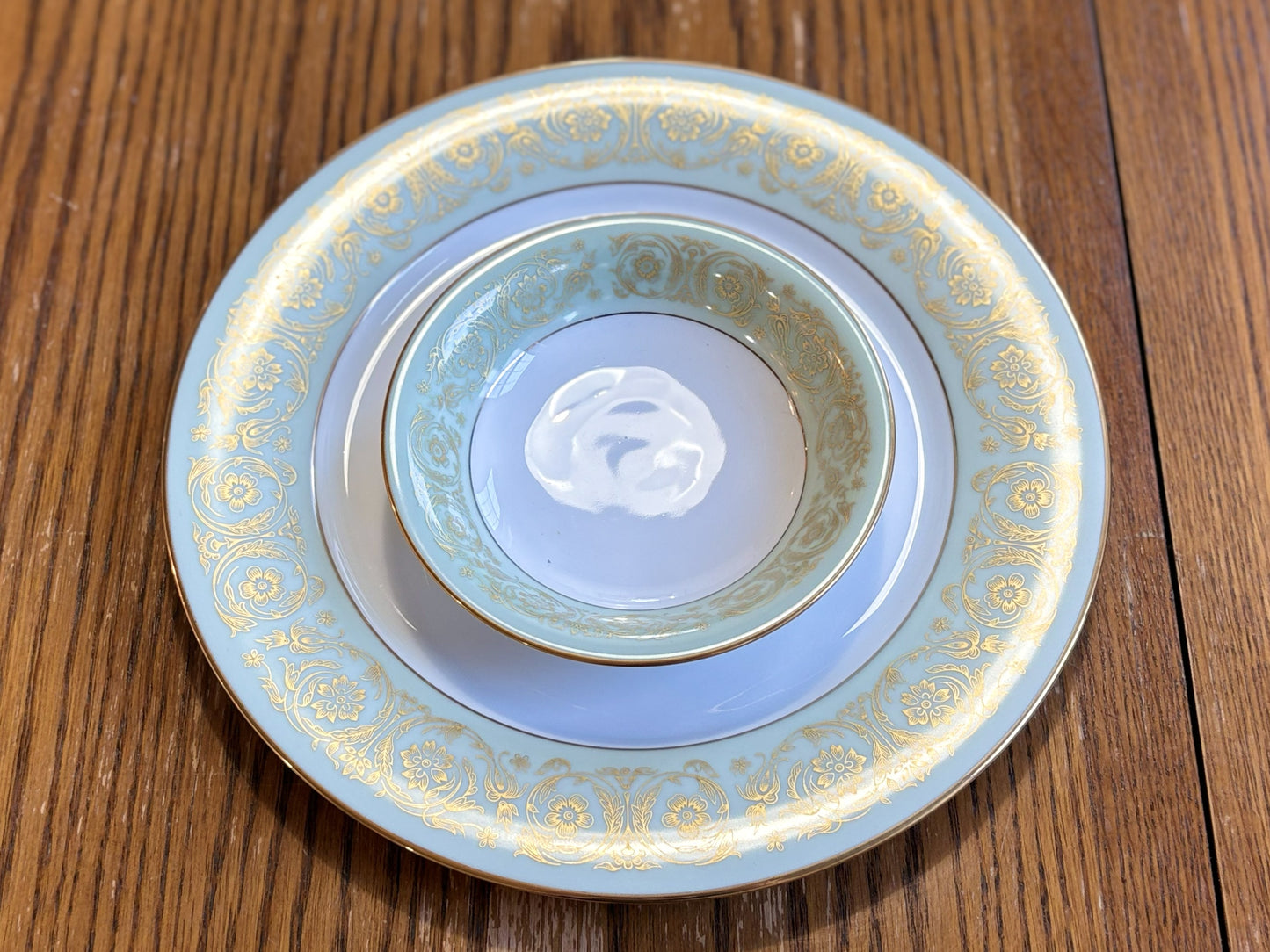 Massive Vintage Noritake Fine China Dinnerware Set 137 Pieces Raphael Pattern - Noritake Japan Fine China 130+ Pc Set: Viscount, Gold Green Scroll