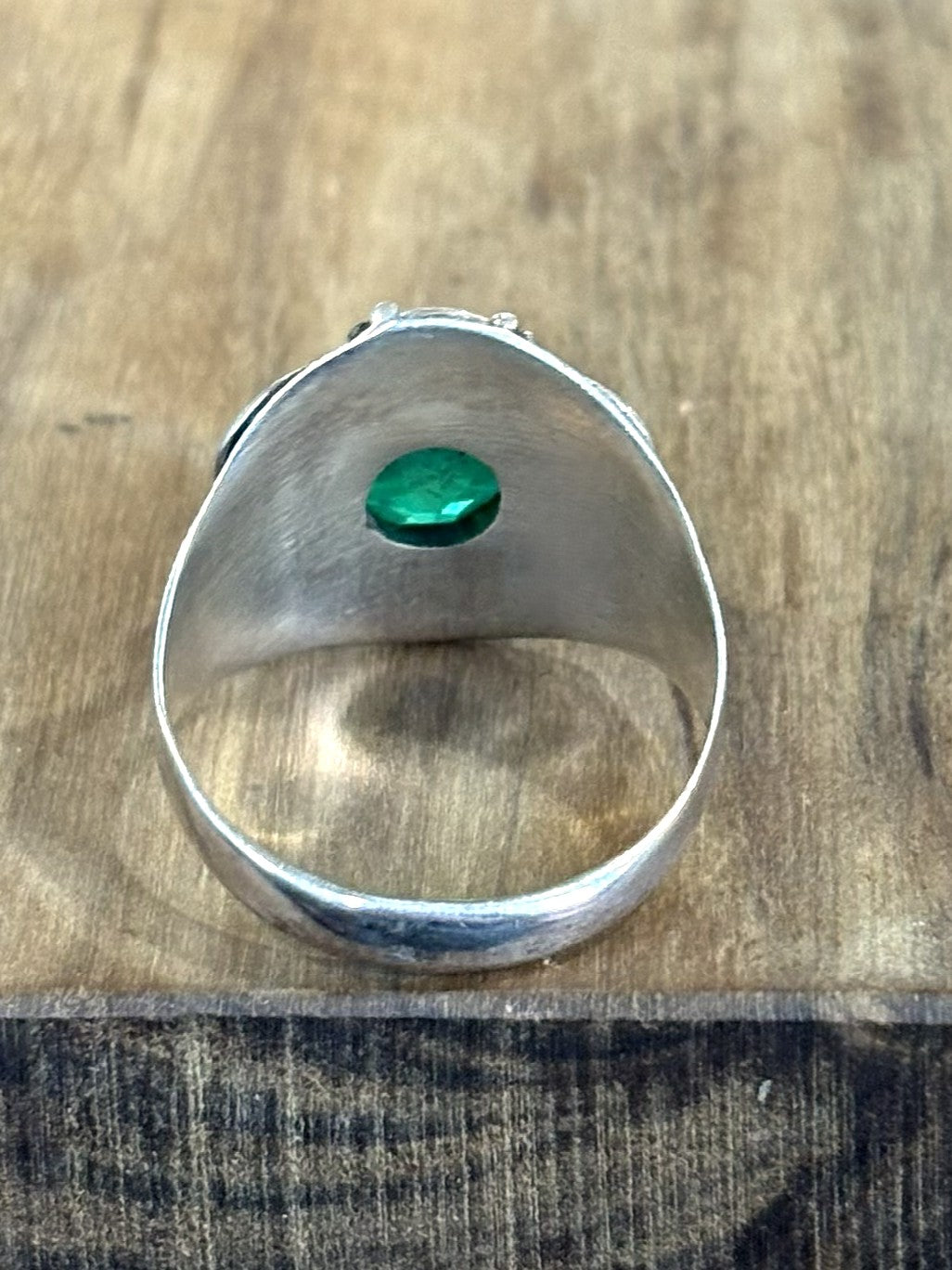 Intricate Boho Green Glass Sterling Silver Filigree Ring Size 8 - Vintage 925 Silver Rope & Scroll Ring with Faceted Green CZ