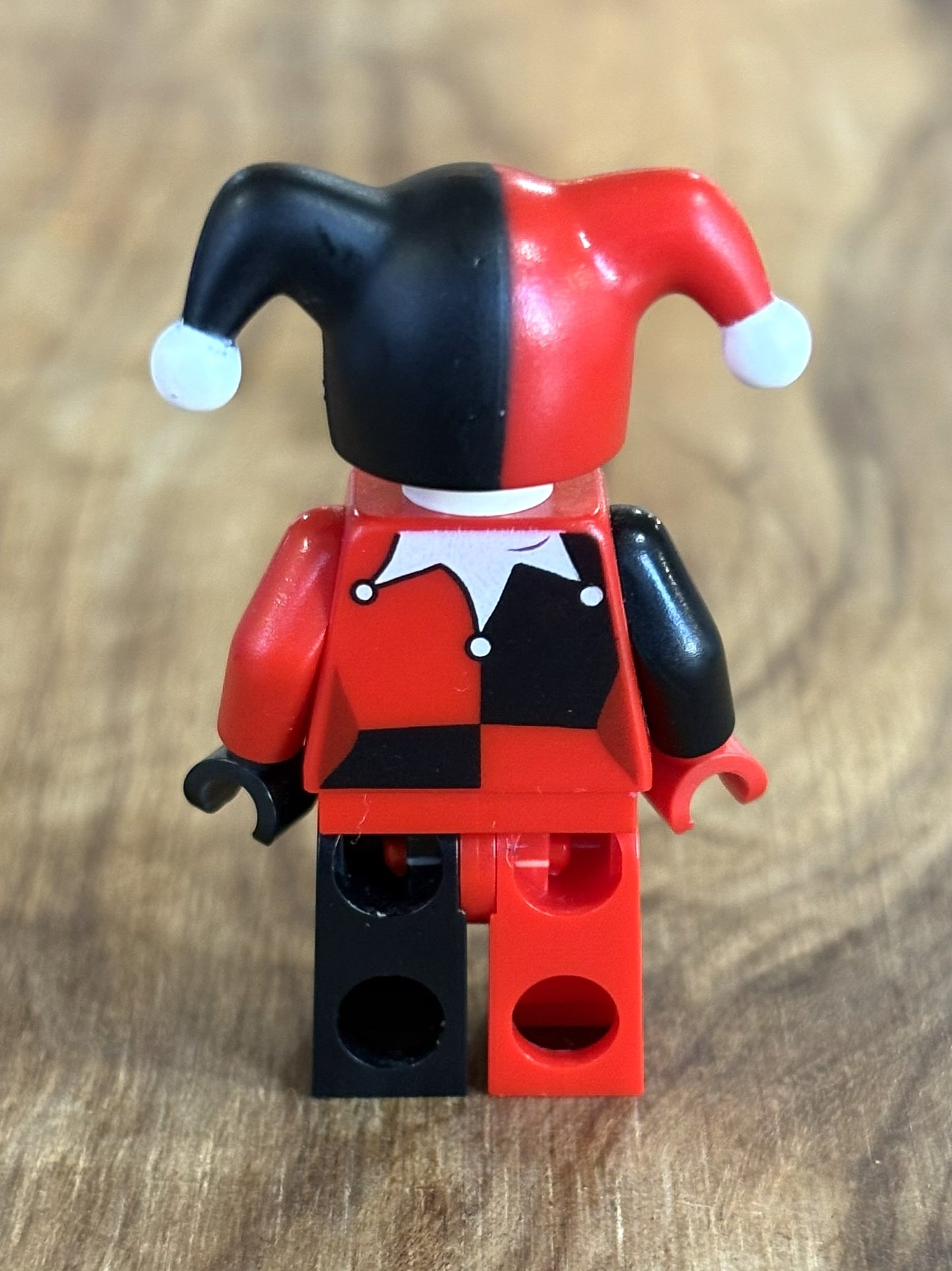 LEGO Minifigure Harley Quinn SH0024 - Rare LEGO Supervillian Harley Quinn