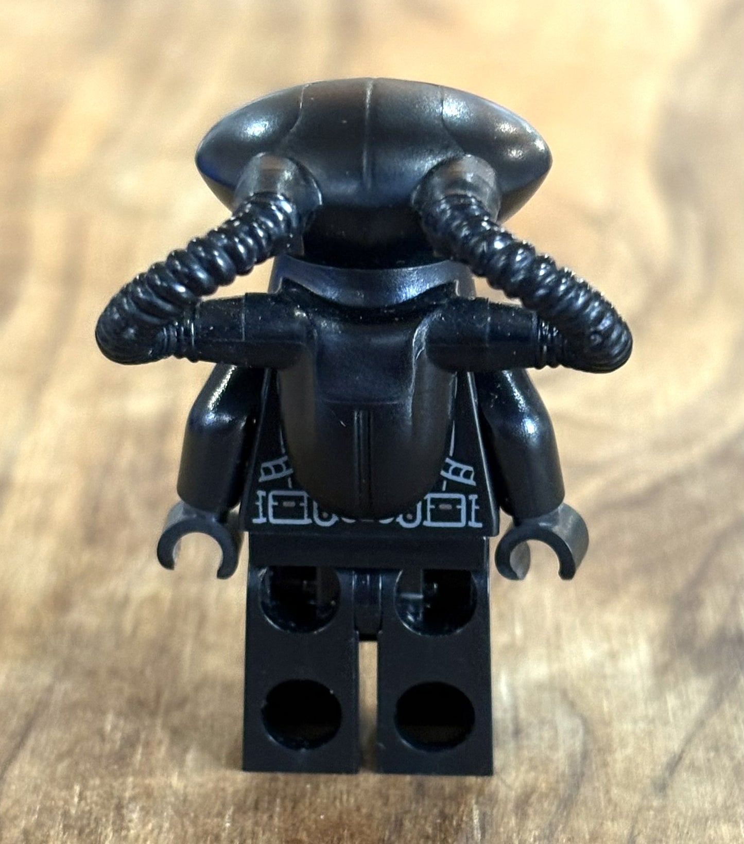 LEGO Minifigure Black Manta SH0526 Aquaman Villain Figure - Rare LEGO Villian Black Manta Figure