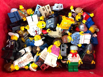 LEGO Minifigure Mystery Pack 4 Figurines and 1 Random Accessory - Mystery LEGO Grab Bag Four Random Figs and One Surprise Accessory