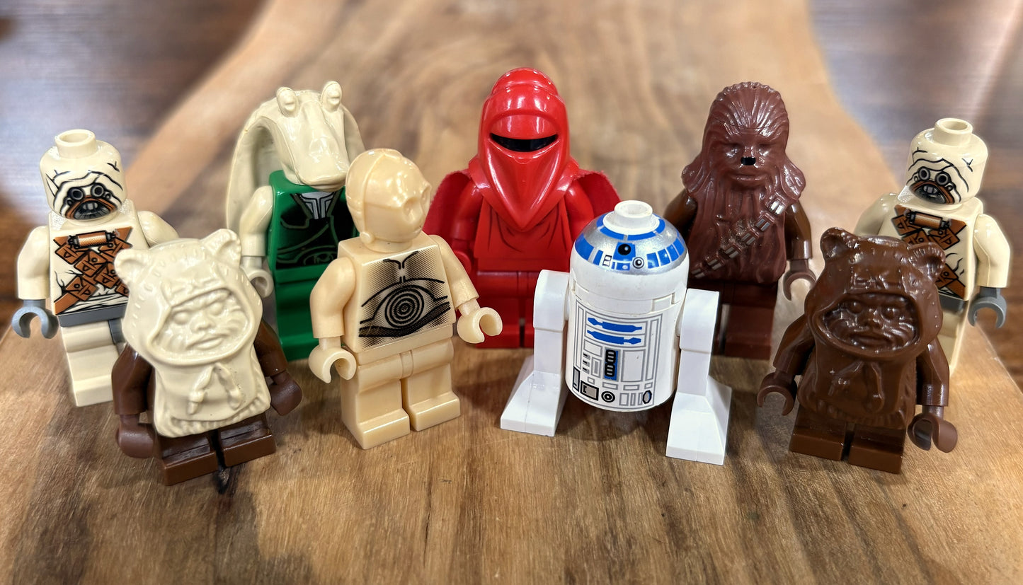 LEGO Lot of 9 Iconic Star Wars Classic and Retired Figures - Rare LEGO Star Wars Lot of 9 Collection