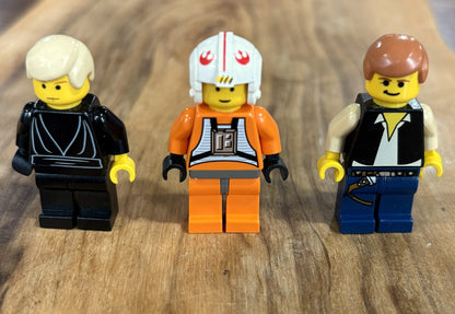LEGO Lot of 8 Iconic Star Wars Classic and Retired Figures - Rare LEGO Star Wars Lot of 8