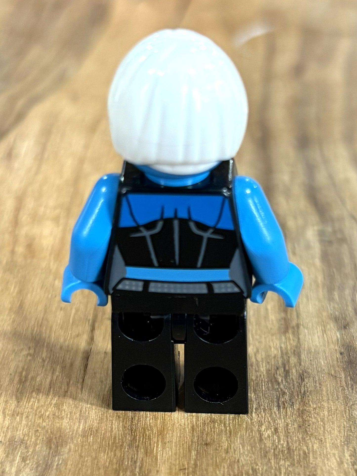LEGO Super-Villain Killer Frost SH0472 - Lego Mini Figure Killer Frost with Ice Accessories