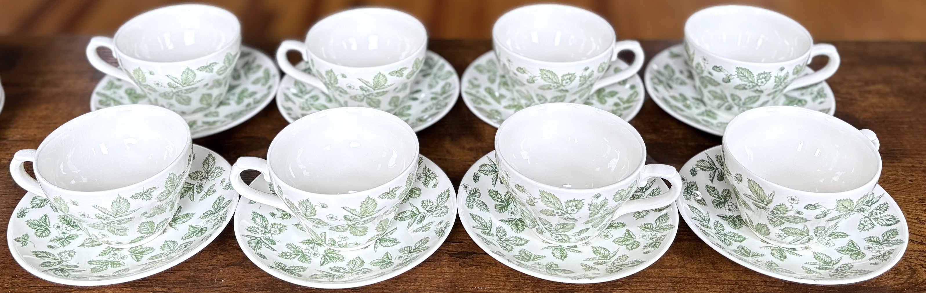Churchill Green Blackberry 38 Piece Dining Set - 38 Piece Vintage