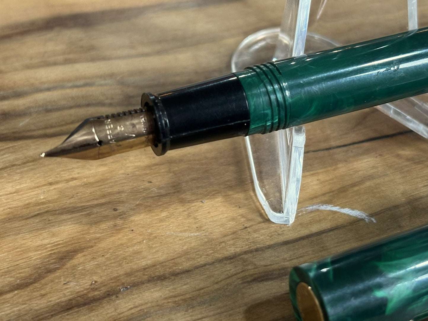 Vintage Sheaffer No Nonsense Green Marble Fountain Pen - Marbled Green No Nonsense Sheaffer Vintage Pen