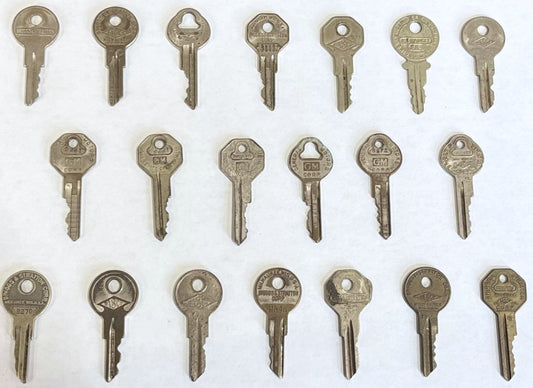 Authentic Vintage Briggs & Stratton Keys: Choose Your Variant - Briggs & Stratton Keys Variant Selection
