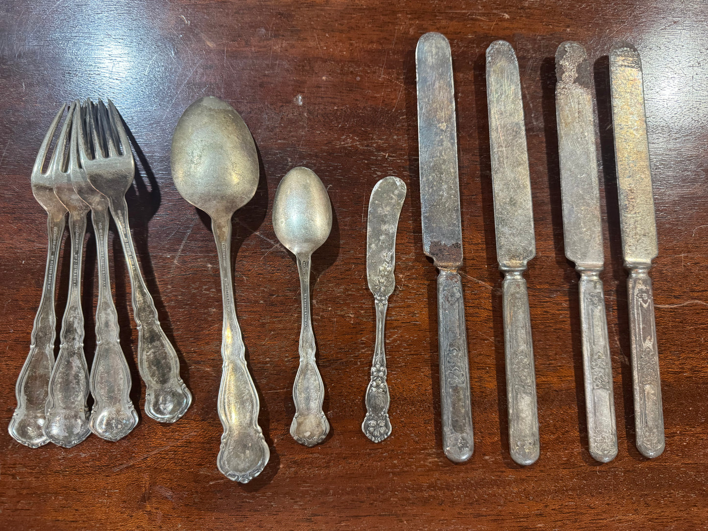 Set of 11 Antique Rogers Silver Orange Blossom/Arbutus Pattern - Décor & Collections - Silverplate Silverware - Orange Blossom/Arbutus Pattern 1910