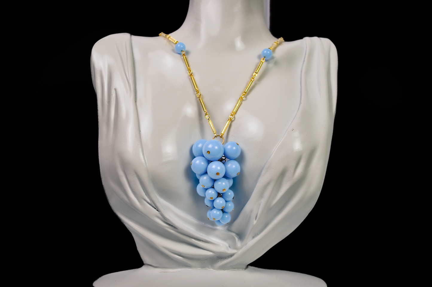 Vintage Blue Grape Cluster Gold Tone Necklace - Retro Turquoise Blue Beaded Grape Cluster Necklace