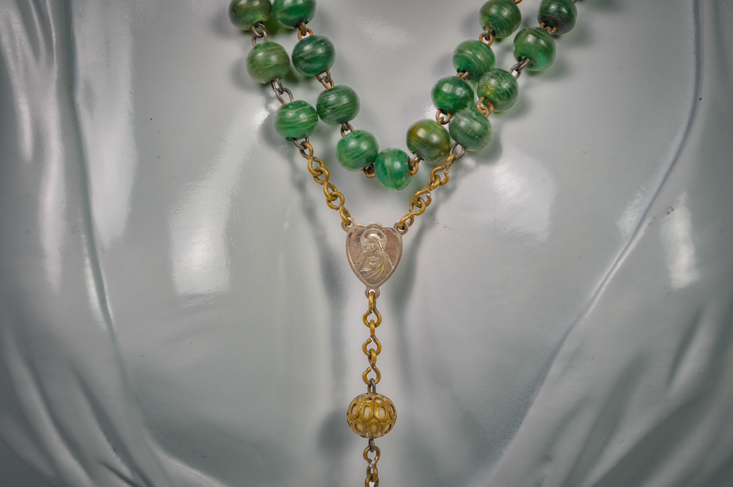 Emerald Green Beaded Rosary Necklace with Gold-Tone Accents and Crucifix - Traditional Five-Decade Catholic Rosary Green Stone-Style Beads and Gold Chain