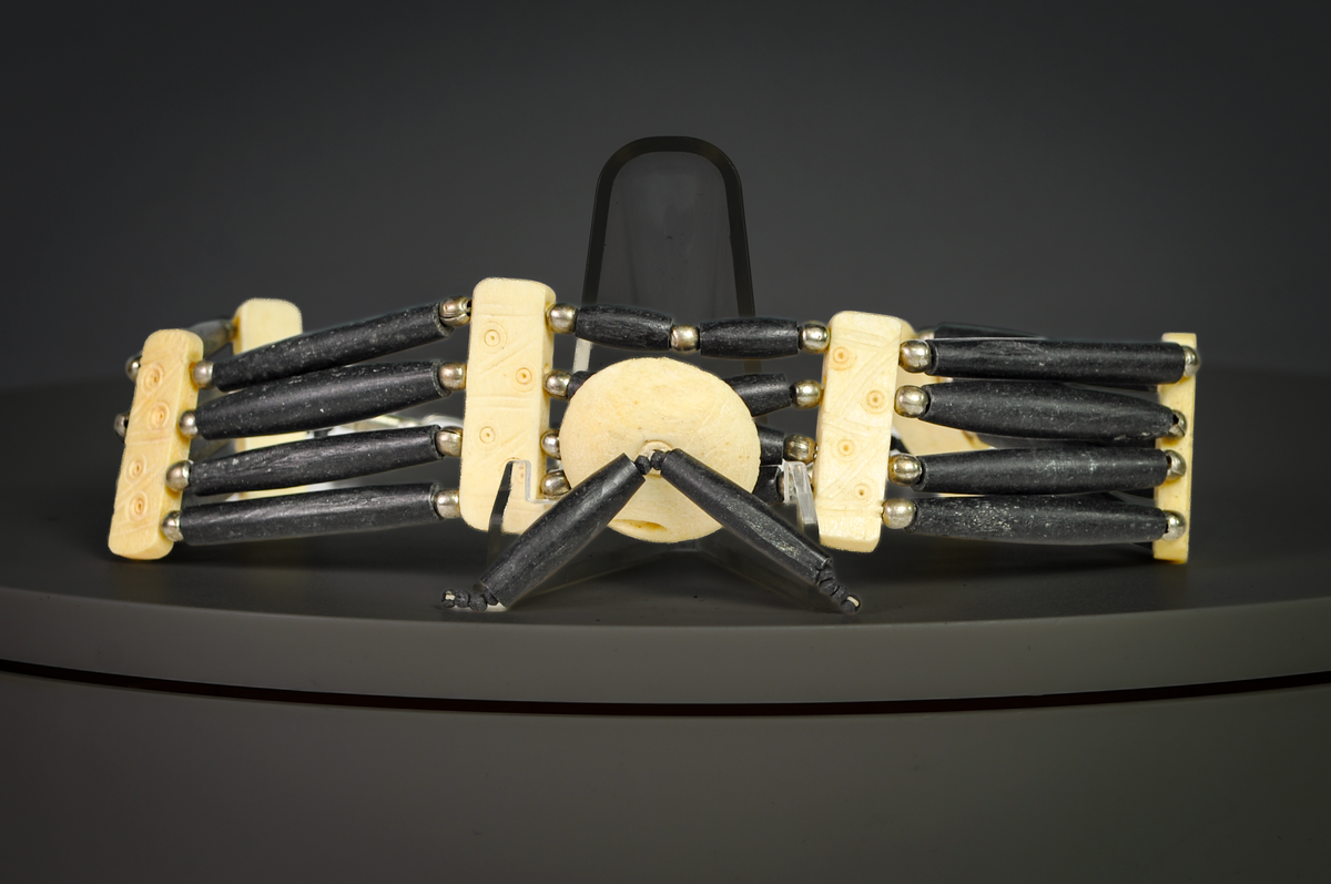 Native Rustic Edge Black & Cream Statement Choker | Carved Bone Choker