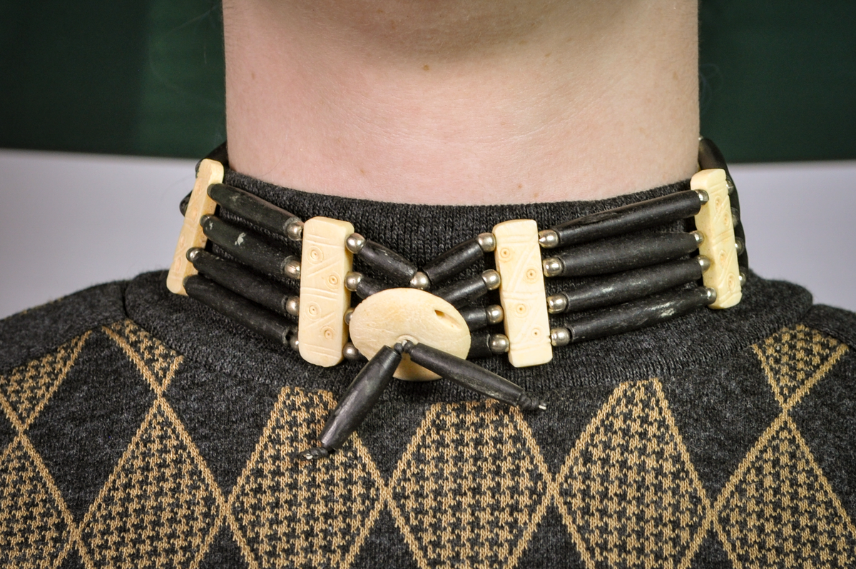 Native Rustic Edge Black & Cream Statement Choker | Carved Bone Choker
