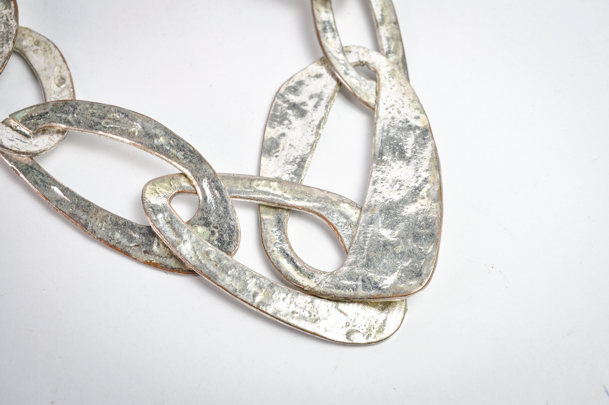 Bold Links Chunky Hammered-Look Silver-Tone Necklace