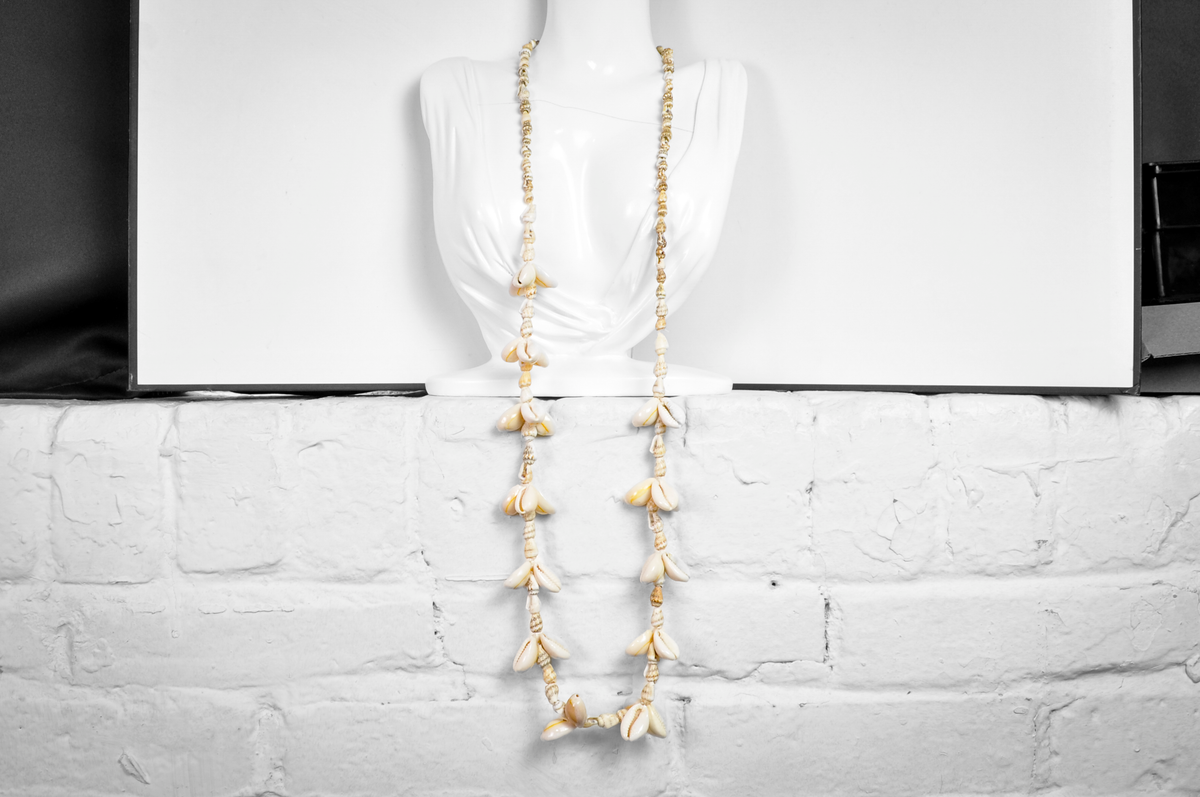 Shoreline Keepsake Vintage Cowrie & Seashell Lei Necklace