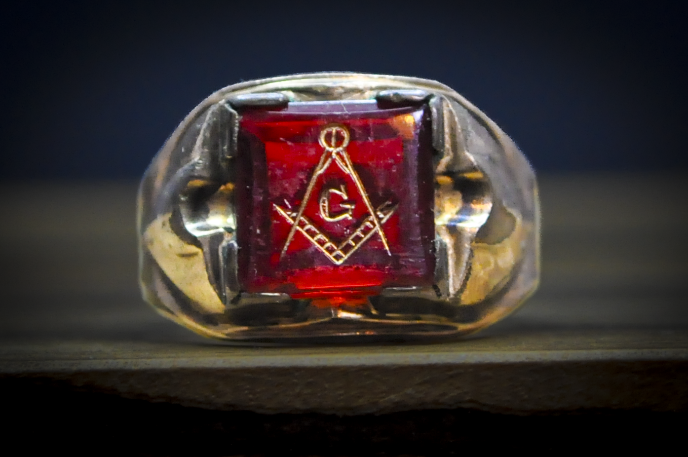 Antique 10 Karat Gold Filled Masonic Ruby Ring - Size 11.5 - Stamped and Tested 10Kt Gold Filled - Freemason Jewelry - Masonic Signet Ring