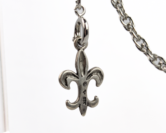 Vintage Fleur-De-Lis Charm - Stamped and tested Sterling Silver - French Royalty