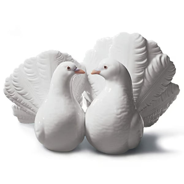Gorgeous LLADRO "Couple Of Doves"  # 1169 Gloss Birds Collection Porcelain Figurine - No Box