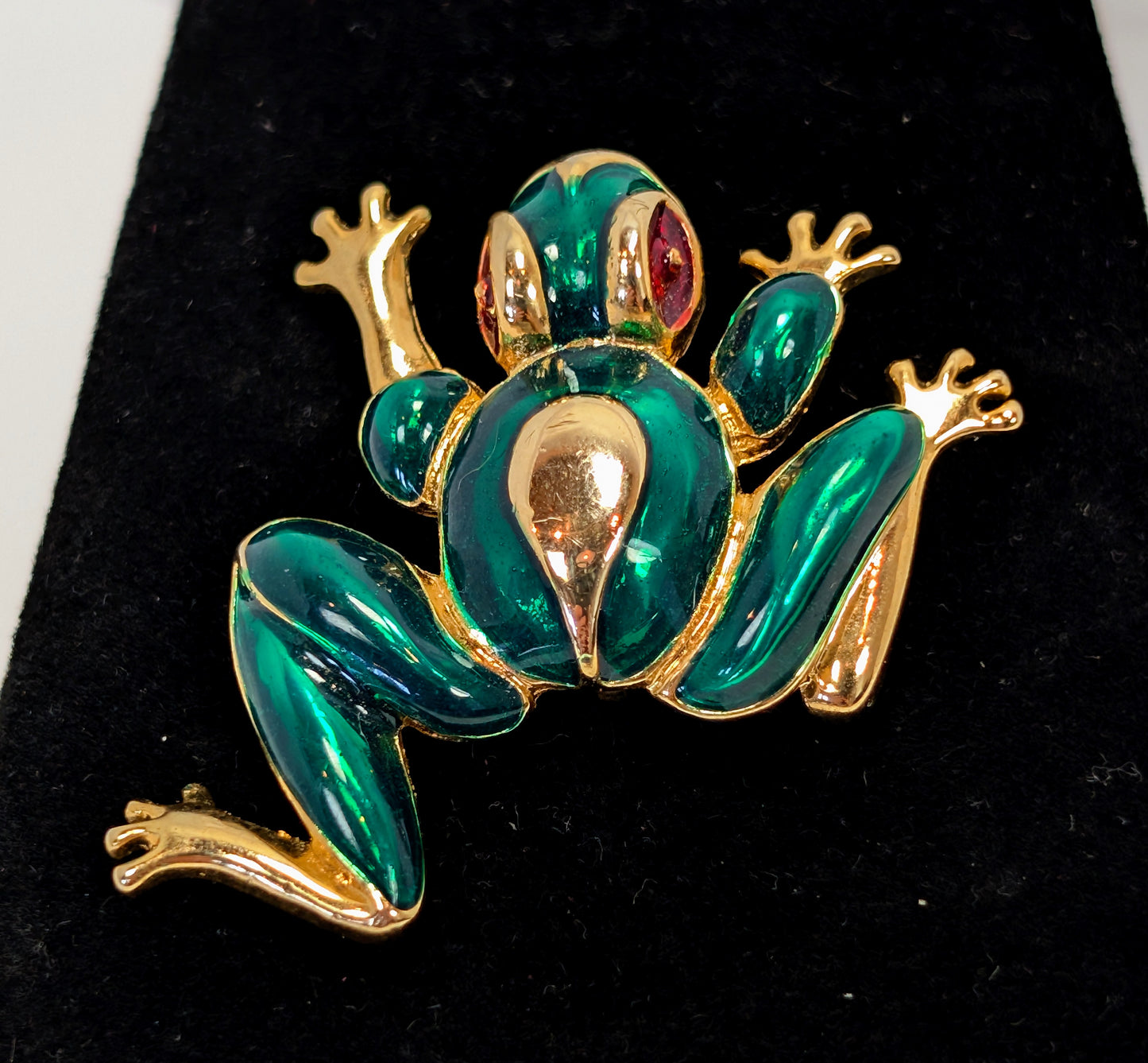Vintage Gold Tone Enamel Tree Frog Brooch 1 1/2 Inch Pin