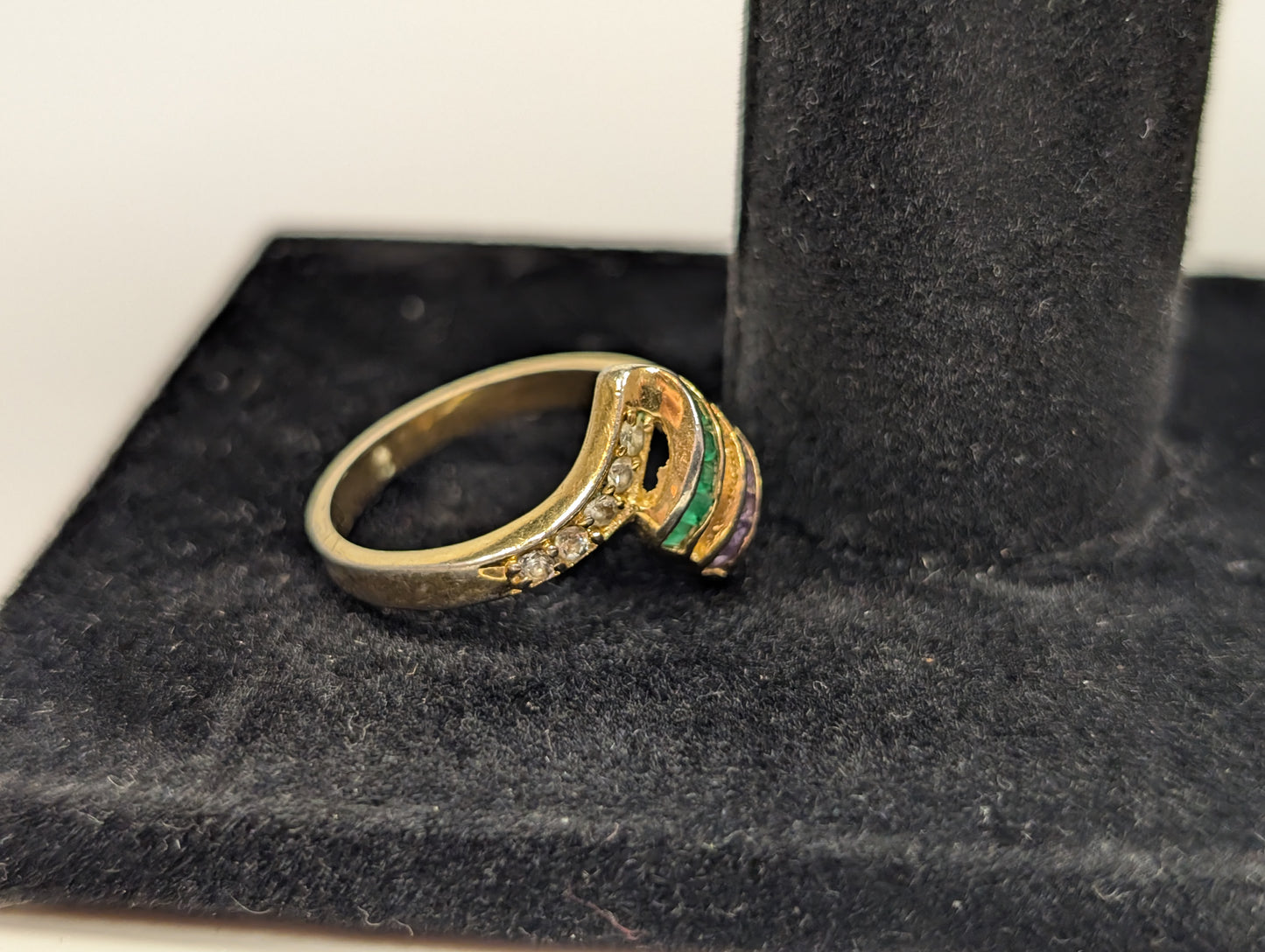 Scarce Roman Amethyst & Emerald Striped Ring - Size 8 - Coiled Ring Design