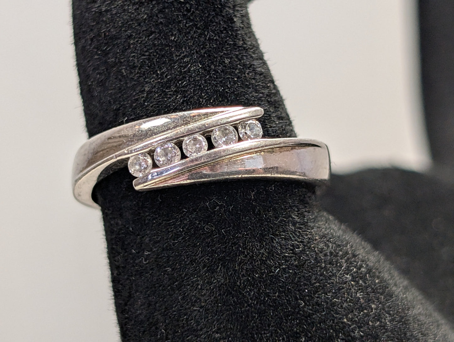 Scarce Sterling Silver Crossover Ring - Size 7.5 - Stamped and Tested Sterling Silver - Sterling Bypass Ring