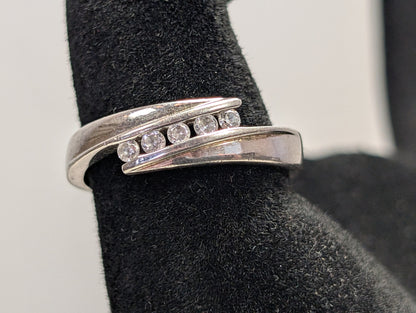 Scarce Sterling Silver Crossover Ring - Size 7.5 - Stamped and Tested Sterling Silver - Sterling Bypass Ring