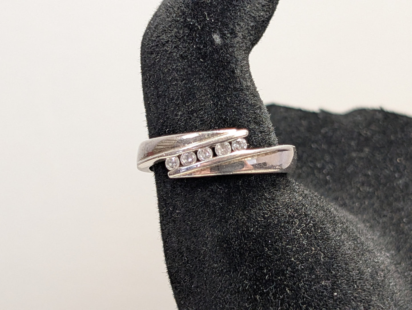 Scarce Sterling Silver Crossover Ring - Size 7.5 - Stamped and Tested Sterling Silver - Sterling Bypass Ring
