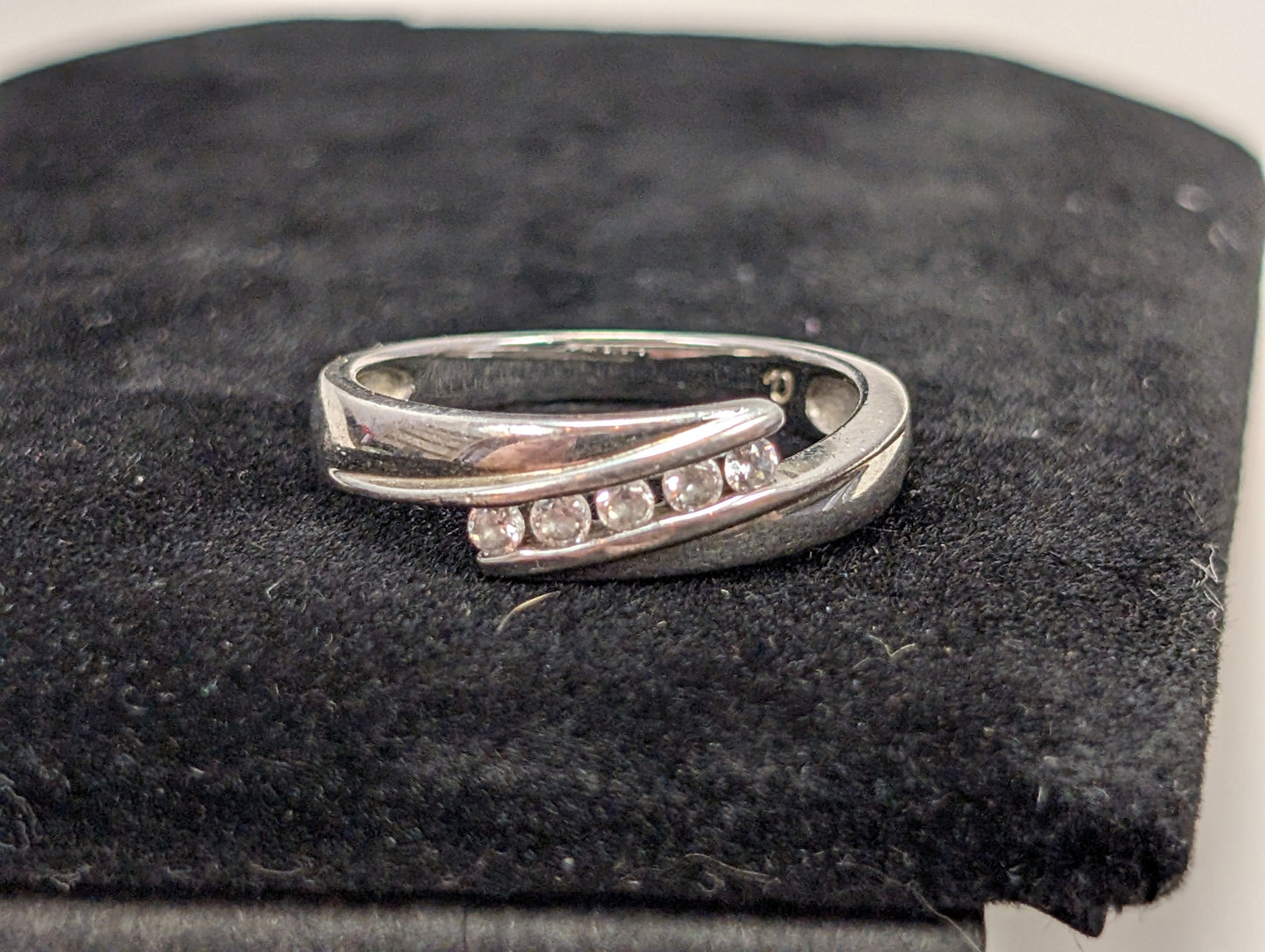 Scarce Sterling Silver Crossover Ring - Size 7.5 - Stamped and Tested Sterling Silver - Sterling Bypass Ring