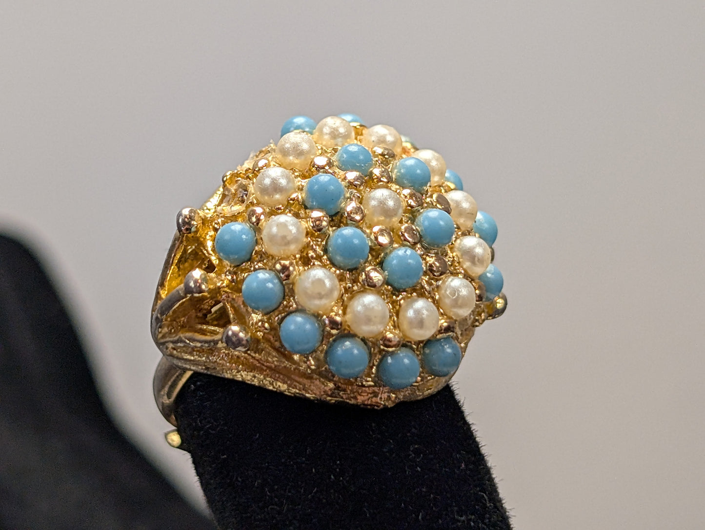 Vintage 1968 Sarah Coventry Ocean Star Ring - Size 4 - Turquoise Faux Pearl Sarah Coventry Ring