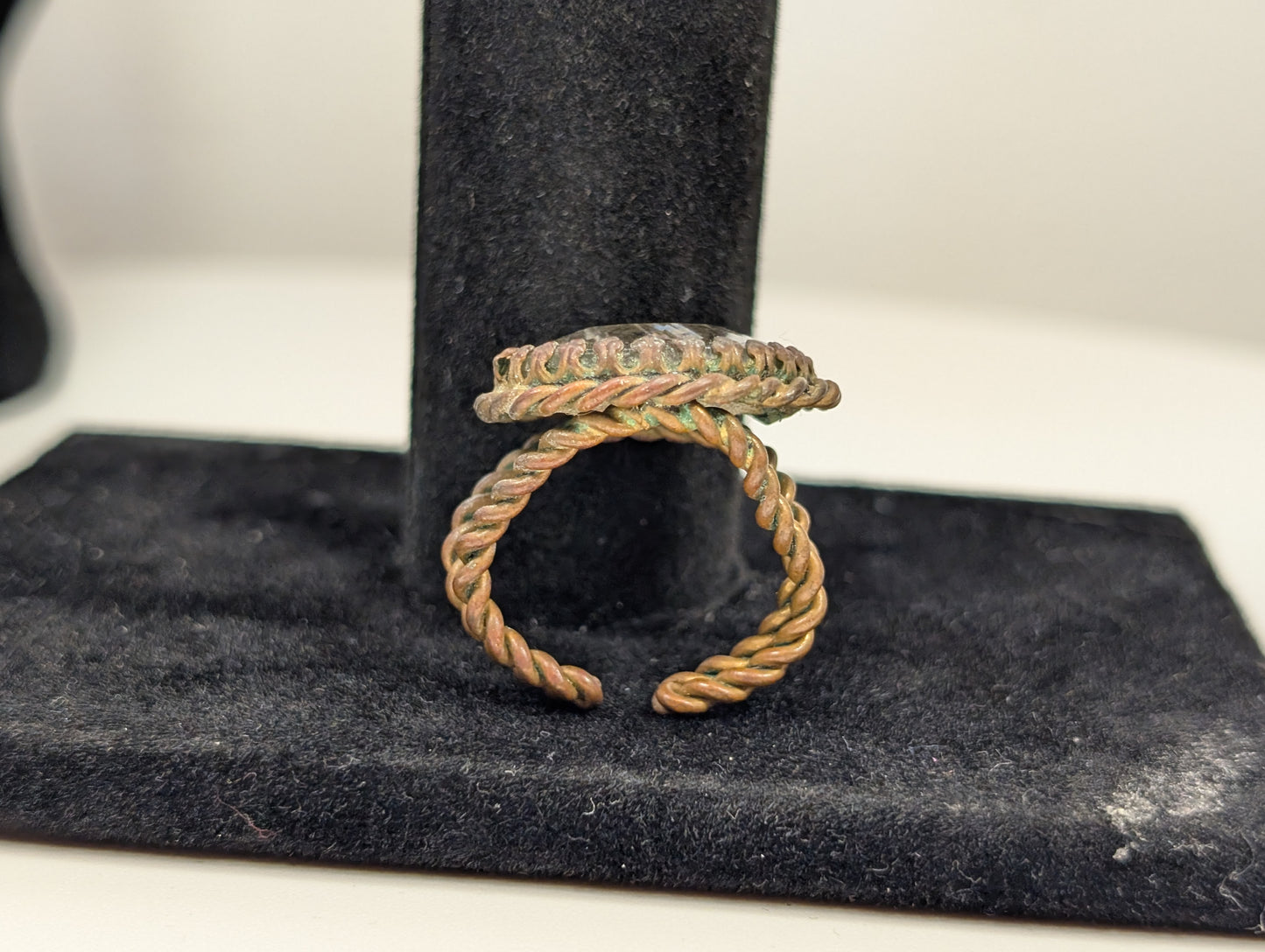 Glistening West Germany Brass Art Glass Twist Split Shank Ring - Size 5/6/Adjustable - Rainbow Glass Effect