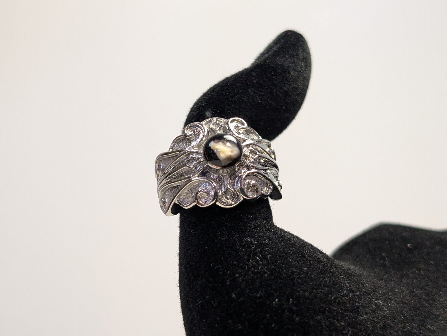 Stunning Michael Anthony Nativity Stone Ring - Size 6 - Stainless Steel Ring - Heirloom Jewelry