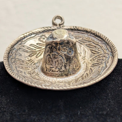 Intricate Vintage Hecho En Mexico Sterling Silver Hallmarked 925 FHC Sombrero Hat Pendant Charm About 5.3 Grams
