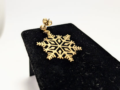 1977 Avon Goldtone Snowflakes Pierced Earrings in Box - New Old Stock (NOS) - Vintage Avon 70s Gold Snowflake Dangle Earrings
