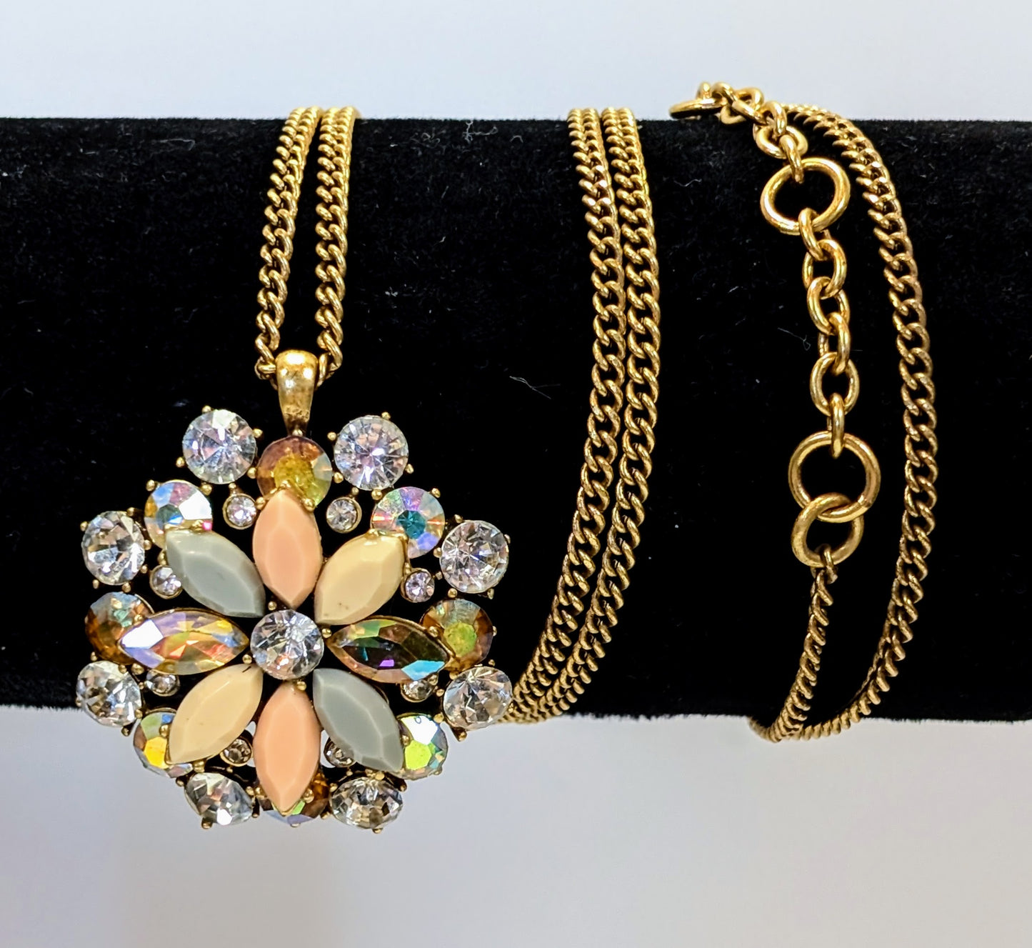 Stunning J. Crew Gold Toned Pastel Starburst Rhinestone Statement Necklace - 32" Length - Vintage J. Crew Pastel Pendant Necklace
