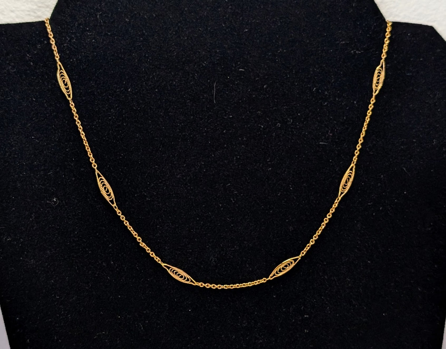 Elegant Napier Gold Toned Filigree Flat Link Chain Necklace - 24" Length - Vintage Napier Antique Style Gold Filigree Dainty Necklace