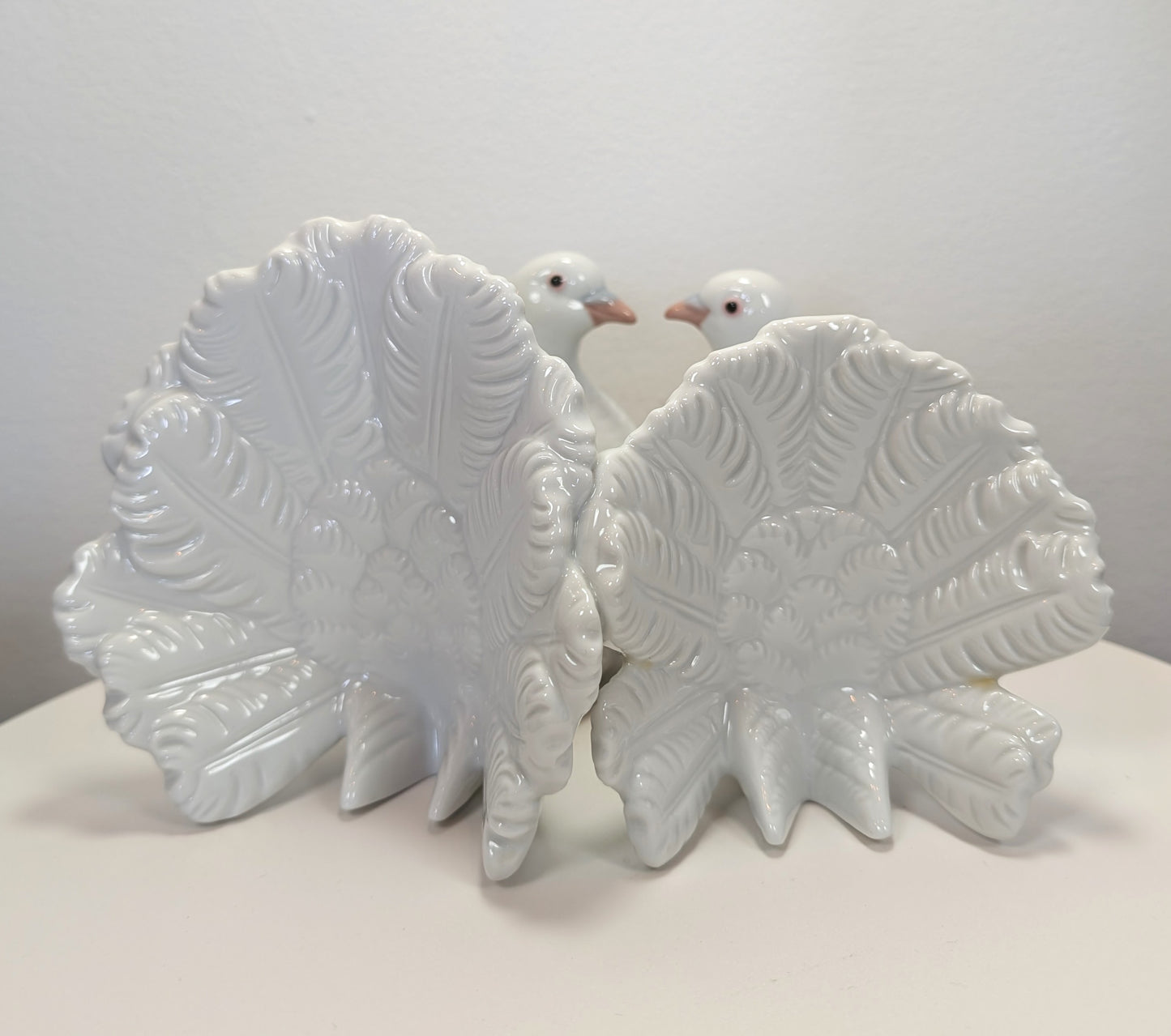 Gorgeous LLADRO "Couple Of Doves"  # 1169 Gloss Birds Collection Porcelain Figurine - No Box