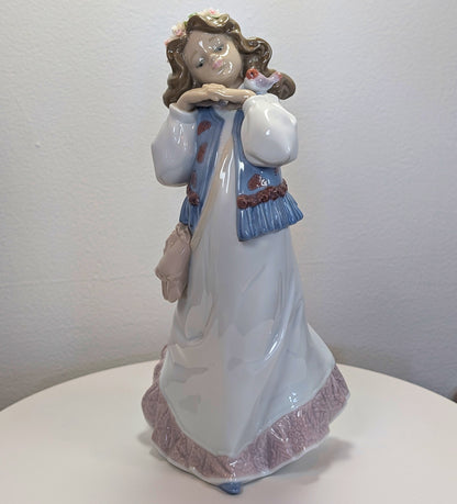 Rare LLADRO  Dreams Of A Summer Past - #6401 Young Girls Collection Glossy Finish - Porcelain Figurine - No Box
