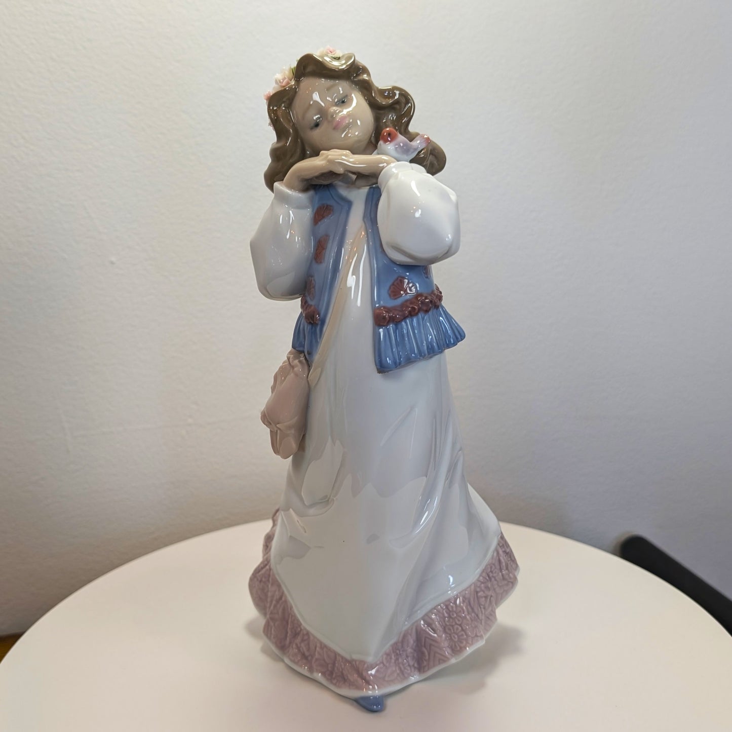 Rare LLADRO  Dreams Of A Summer Past - #6401 Young Girls Collection Glossy Finish - Porcelain Figurine - No Box