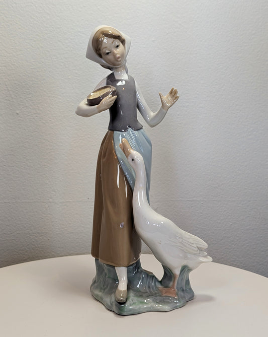 LLADRO  Girl With Duck - Children With Animals Collection 9 1/2" 1052 Glossy Statue - Like New - No Box