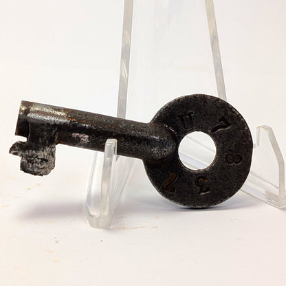 Railroad Padlock & Key N.Y.N.H & H.R.R Heart Cast Style - 1800s or 1900s