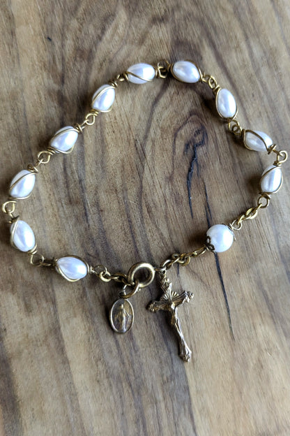 Pearl Wire Wrapped Rosary Bracelet - 8 Inches - Virgin Mary and Cross - Vintage INRI