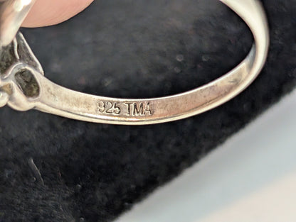 Cute Floral Ring - Size 7.75 - Stamped and Tested Sterling Silver - Thailand Jewelry